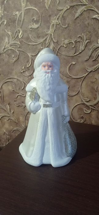 Новорічний декор під ялинку