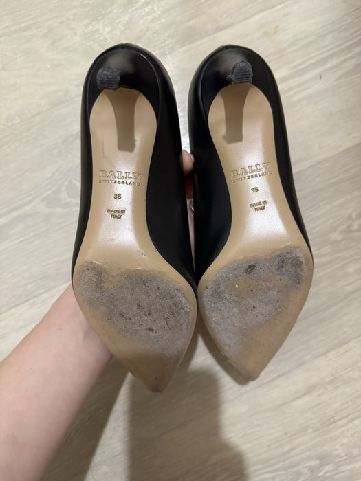 Туфлі лодочки човники Bally