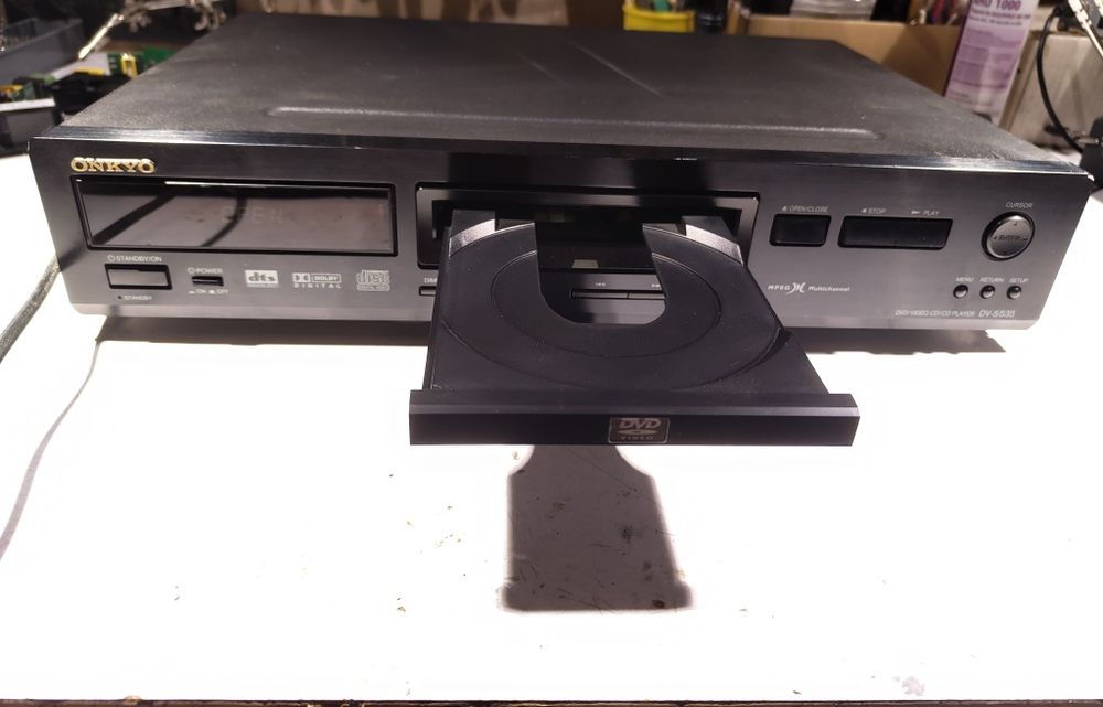 Odtwarzacz CD/DVD ONKYO DV-S535