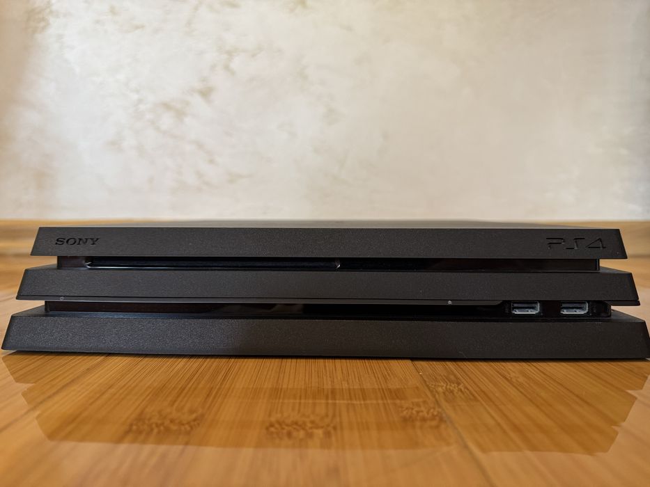 Playstarion 4pro 1tb