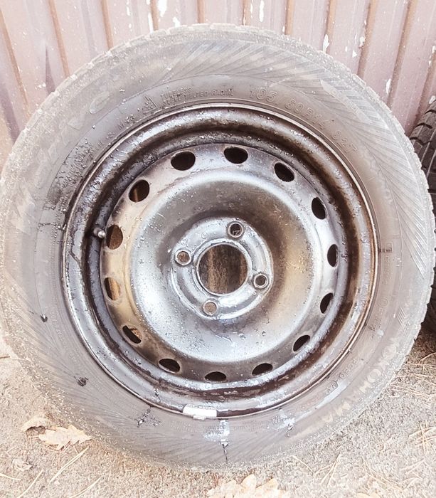 Sprzedam felgi stalowe 14 rozstaw śrub 4x108