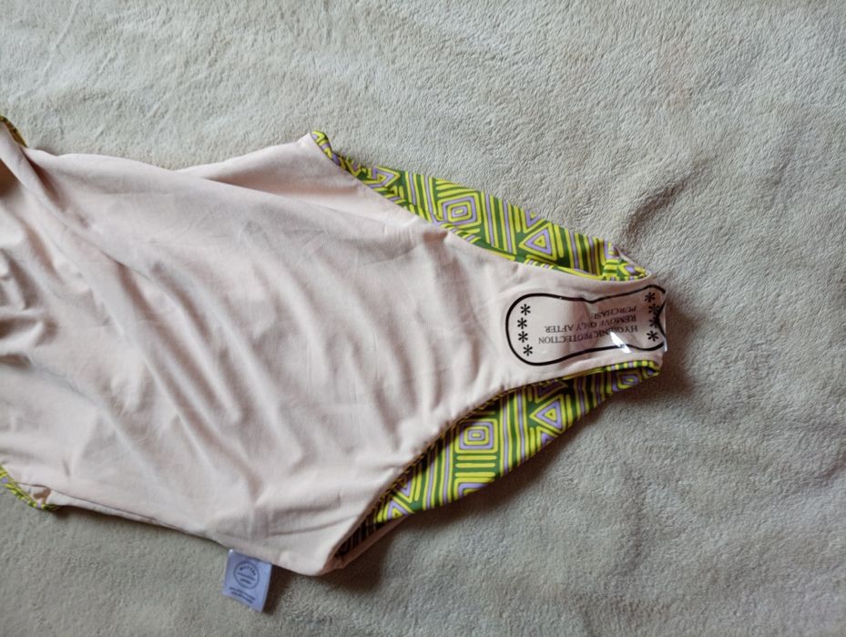 Купальник розмір М-L якість супер !