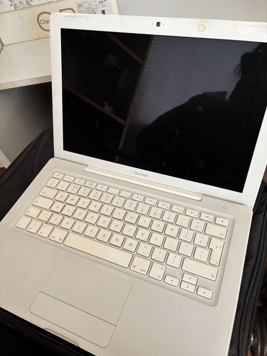 MacBook 2007 stary dziala