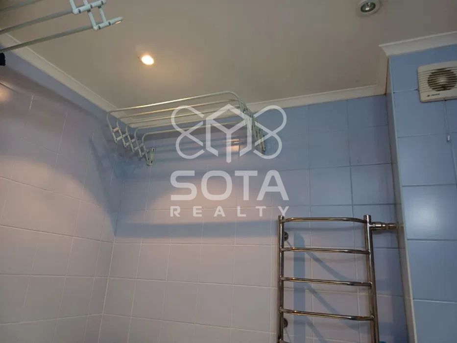 Затишна 1к квартира, вул. Ентузіастів 27, Русанівка