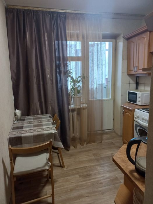 1ком.кв Пл.Б.Хмельницкого 900грн доба