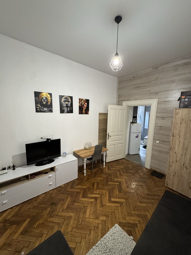 2 кімнатна квартира 48м2 по вул. Гнатюка 9