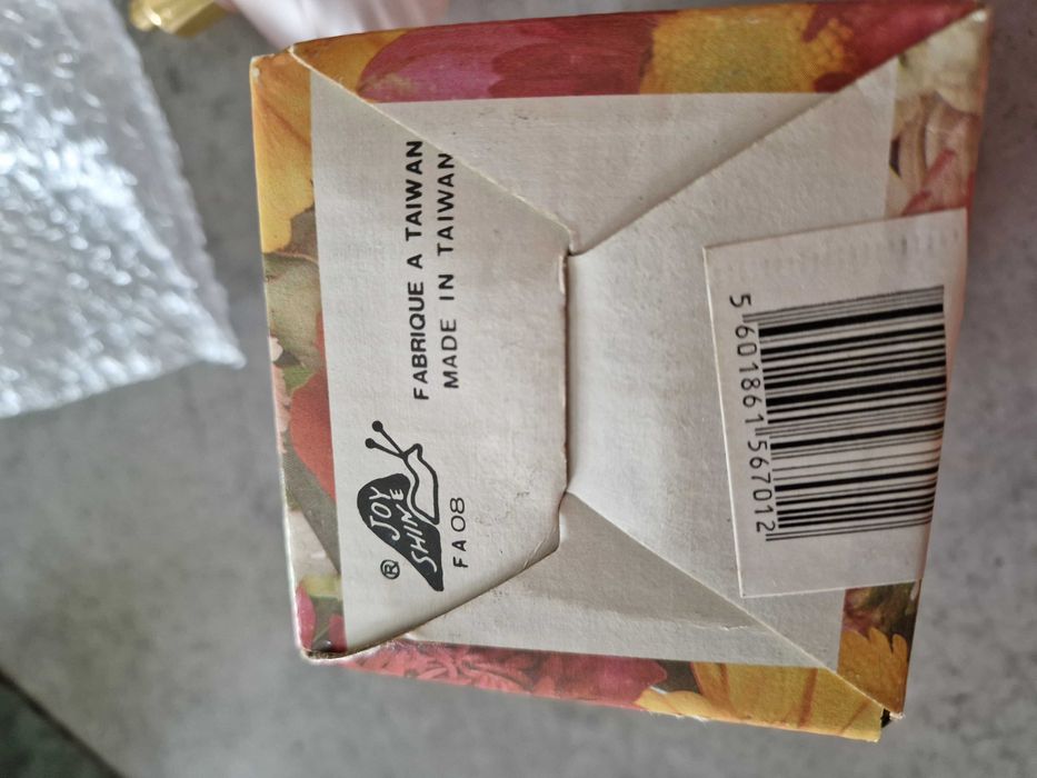 Frasco de perfume com bomba vintage