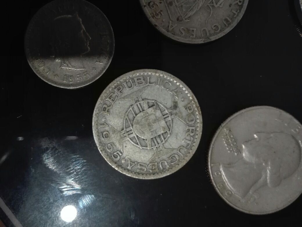 Moedas antigas de coleção