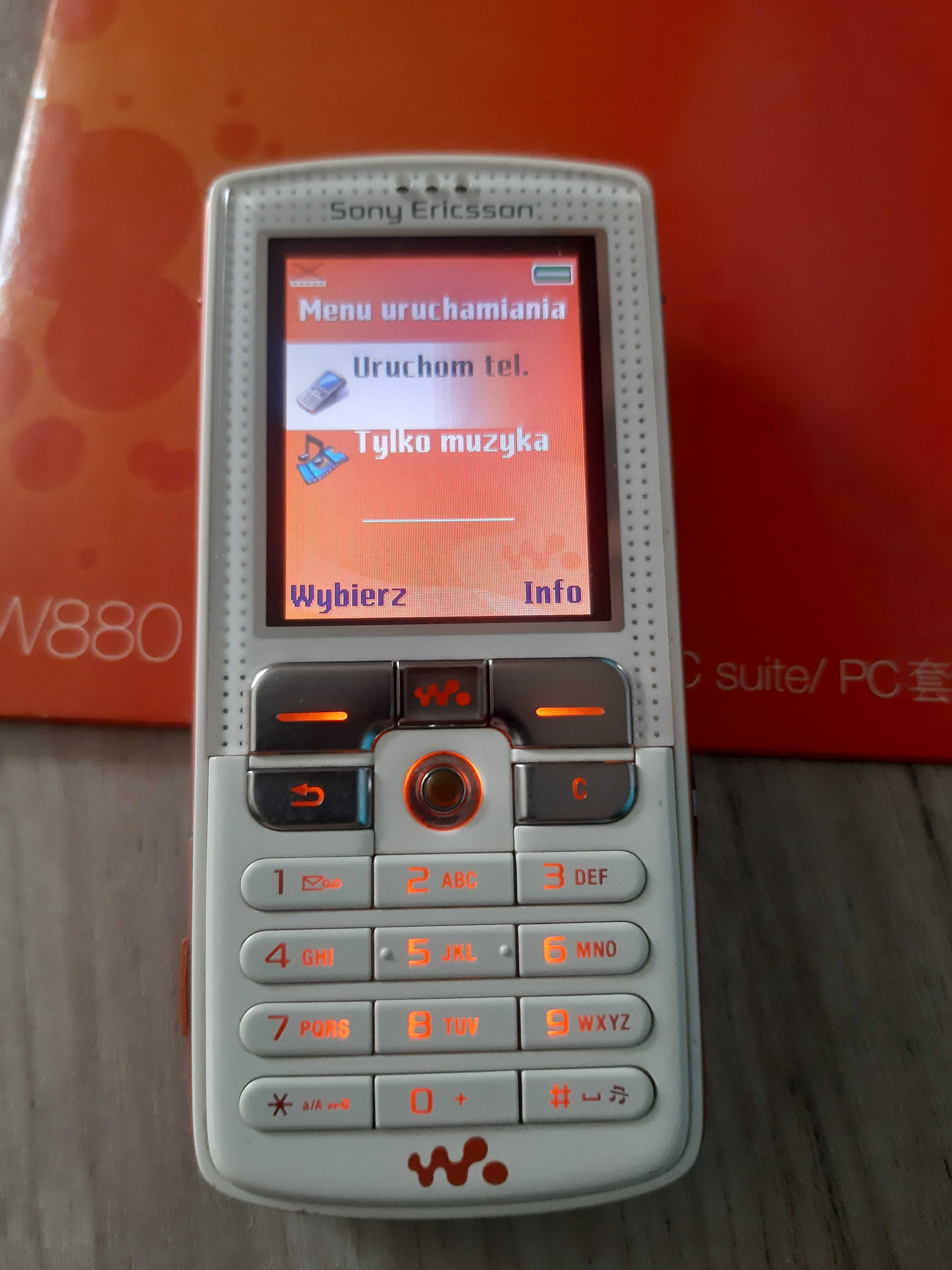 Sony Ericsson W800i full zestaw z kartą