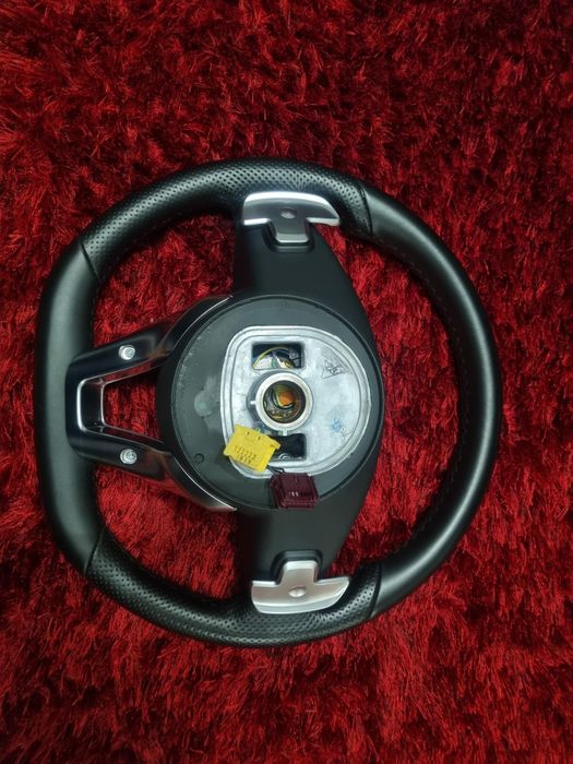 Volante Mercedes AMG + Vibração (opcional)