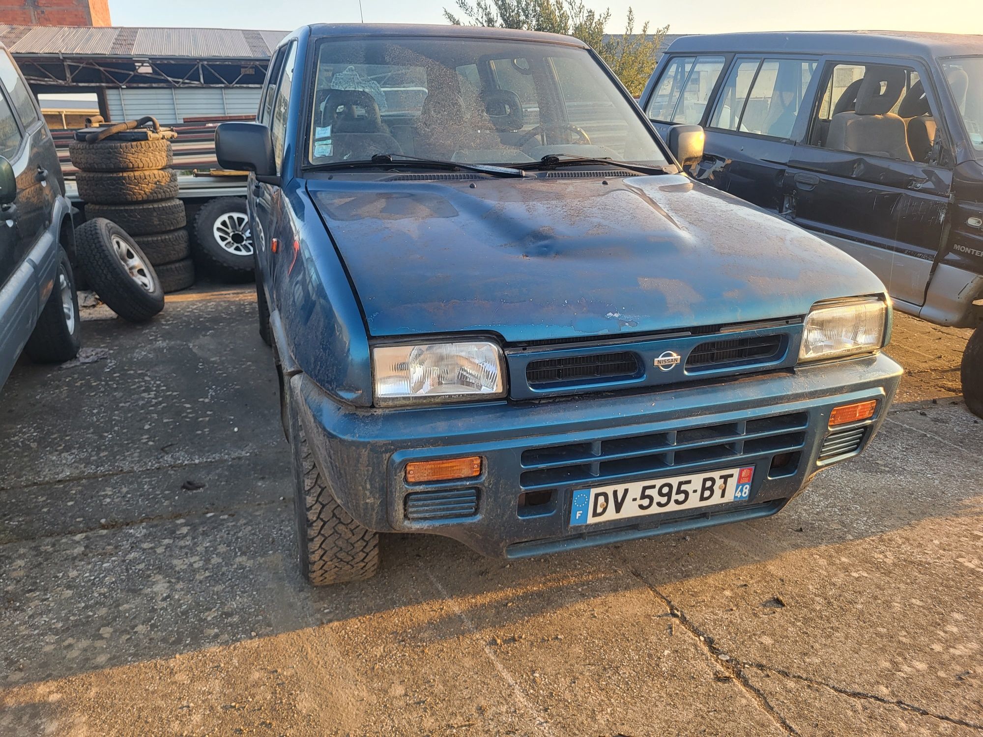 Terrano II  para peças