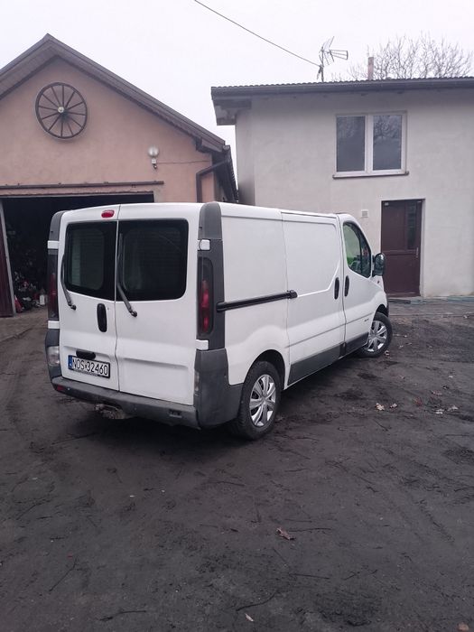 Renault Trafic 1.9 z hakiem
