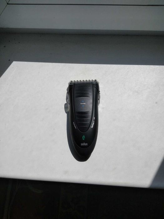 немецкая  електро  бритва браун  новая