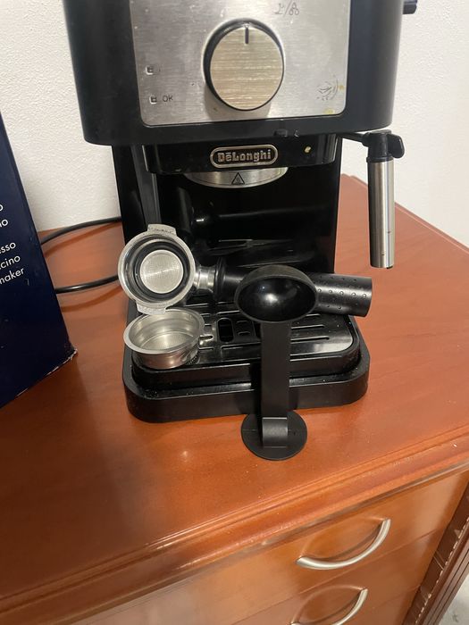 Máquina de Café Espresso e Cappuccino De’Longhi – Ótimo Estado!