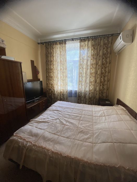 Продаю двокімнатну квартиру з автономним опаленням!