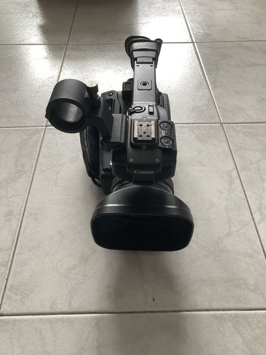 Câmara de Video Canon XF100