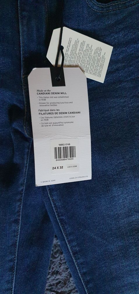 Sprzedam spodnie jeans firmy Levi's.