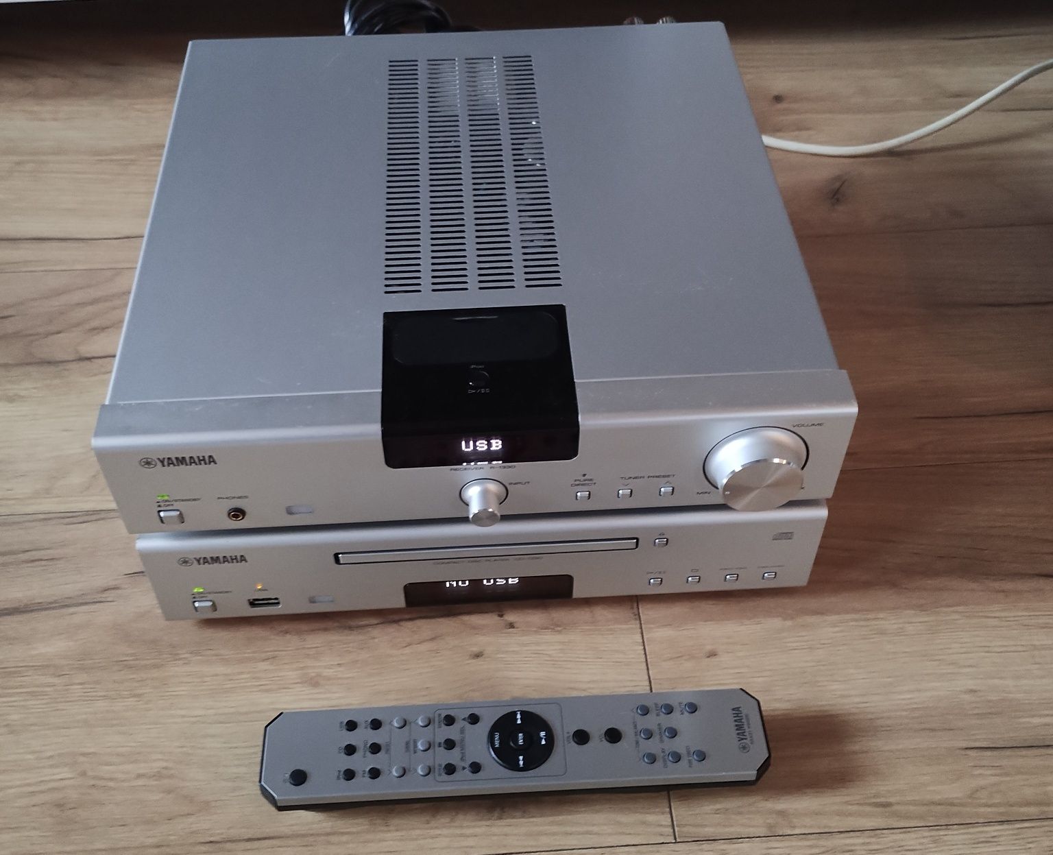 Yamaha R-1330 CD 1330 Receiver Amplituner Wzmacniacz CD Compact MIDI