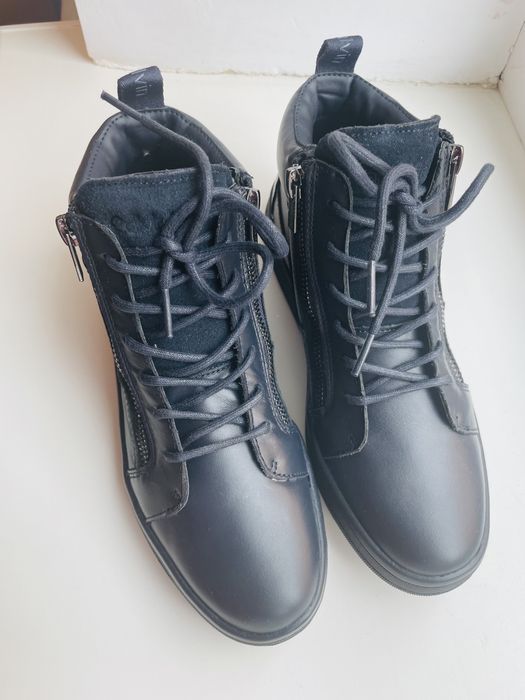 Calvin Klein шкіряні хайтопи, 37. Оригінал з Англії