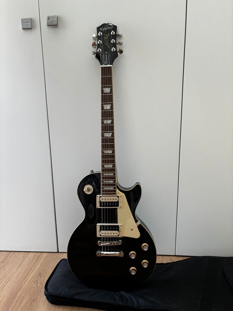 Guitarra Les Paul Classic Ebony