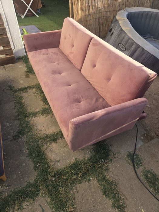 Sofá-cama Rosa .