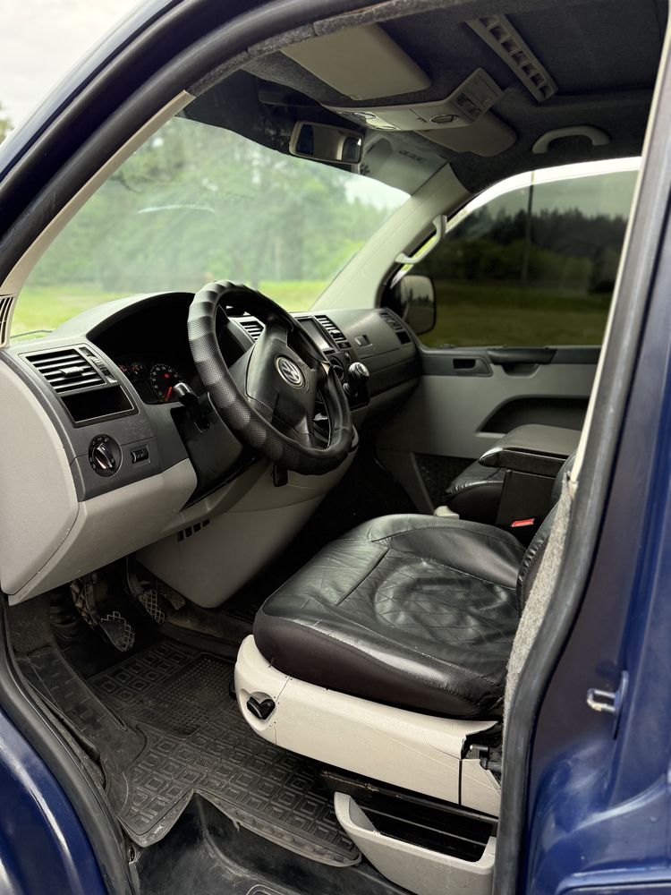 Volkswagen Transporter Multivan T5 1.9 TDI Long Maxi 8+1 пас