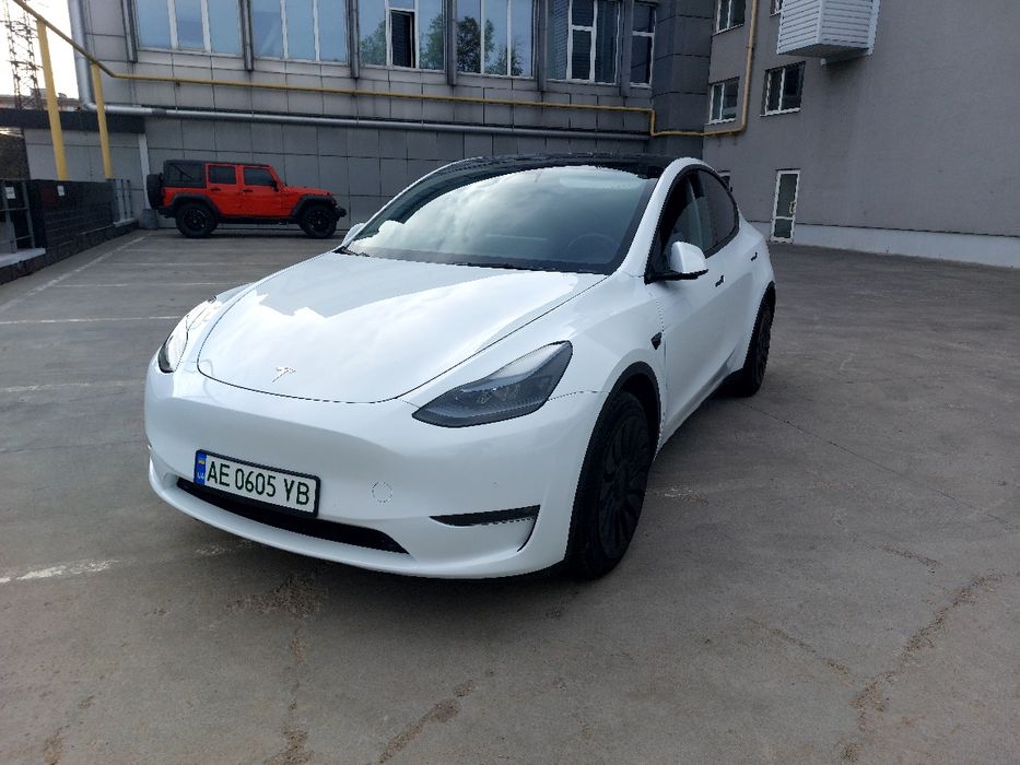 Tesla Y. long. 82kw. 2021год