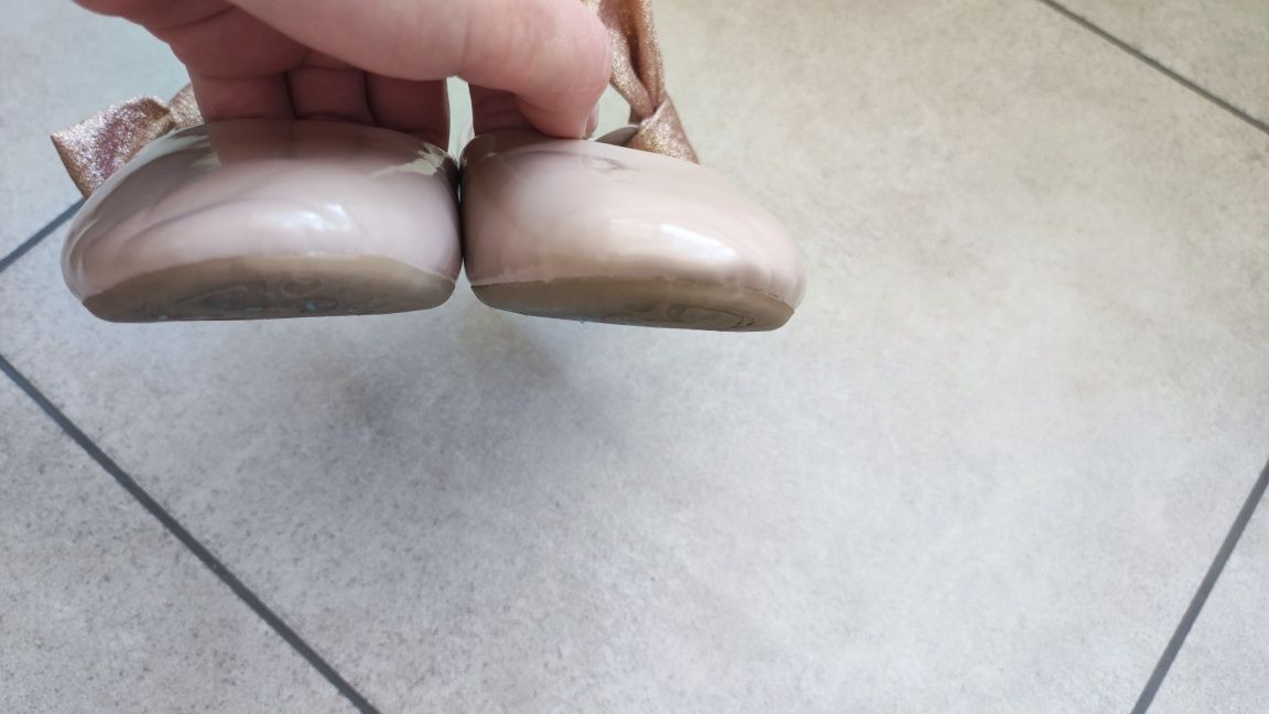 Балетки туфлі бежеві золоті 30- 31р 19,5 см устілка
