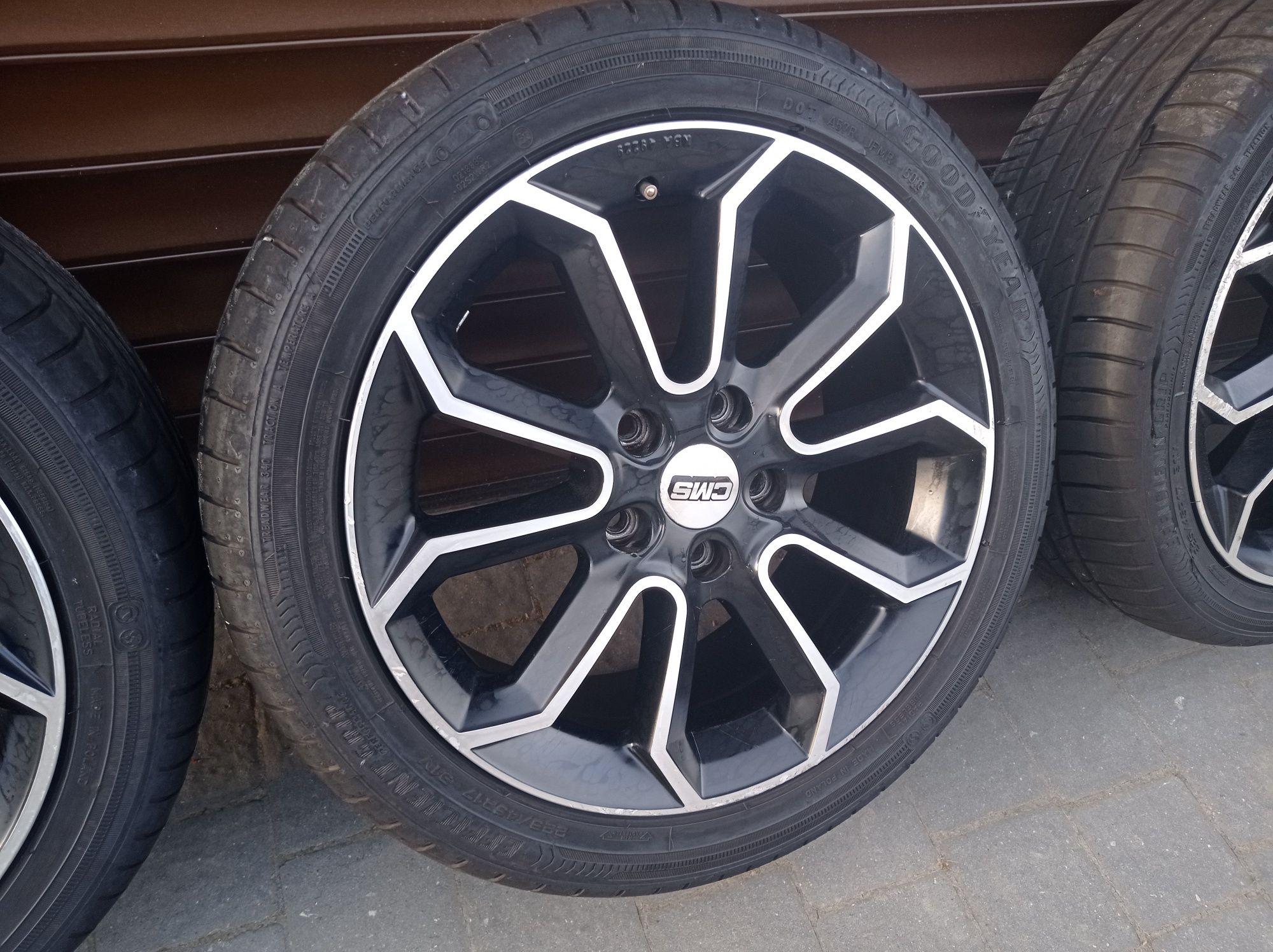 Felgi z oponami CMS 5x114,3 Hyundai i40,i30,ix35, kia ceed,sportage,op