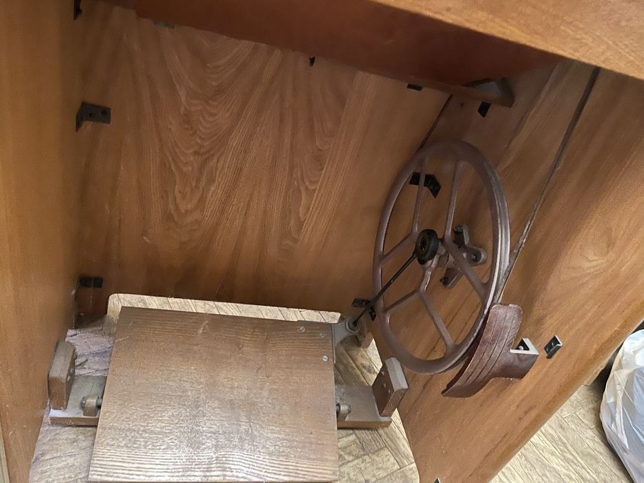 Швейна машина Чайка