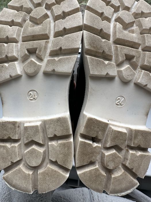 Демісезонні черевики 24 розмір