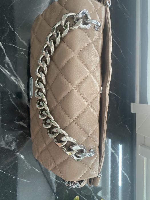 Сумка кожаная новая бежевая