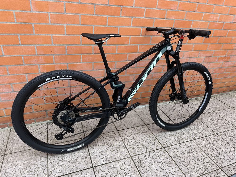 Nova!! Bicicleta btt roda 29 suspensao total Carbono sid  Sunn Shamann