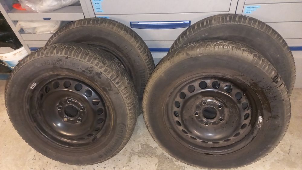 Колеса на VW разом з зимовими шинами Continental 195 65 R15