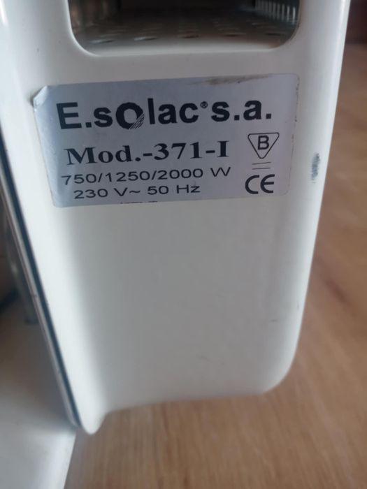 Grzejnik olejowy Solac 750/2000W