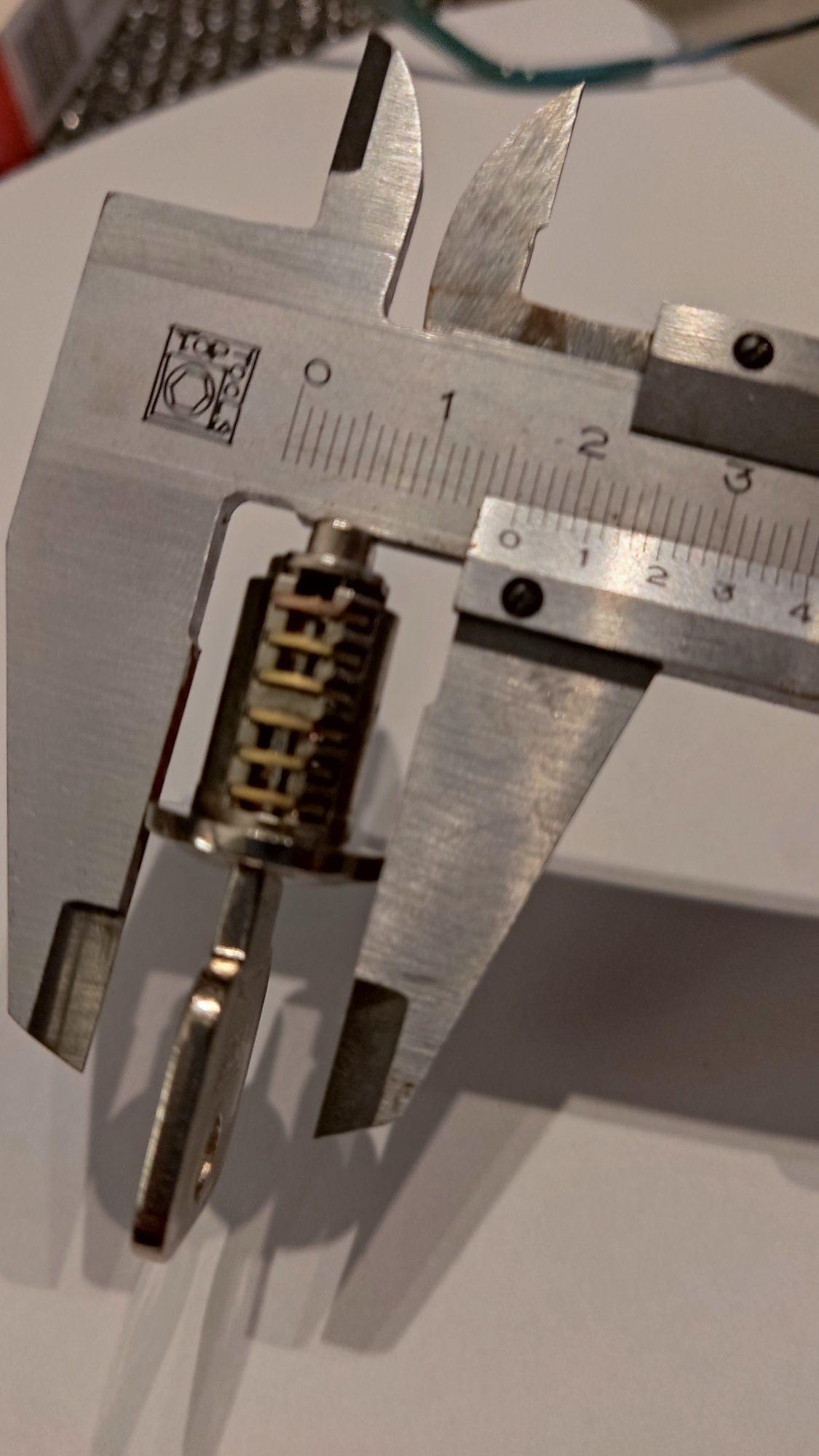 Wkładka zamka meblowego Lehmann cylinder 16,5