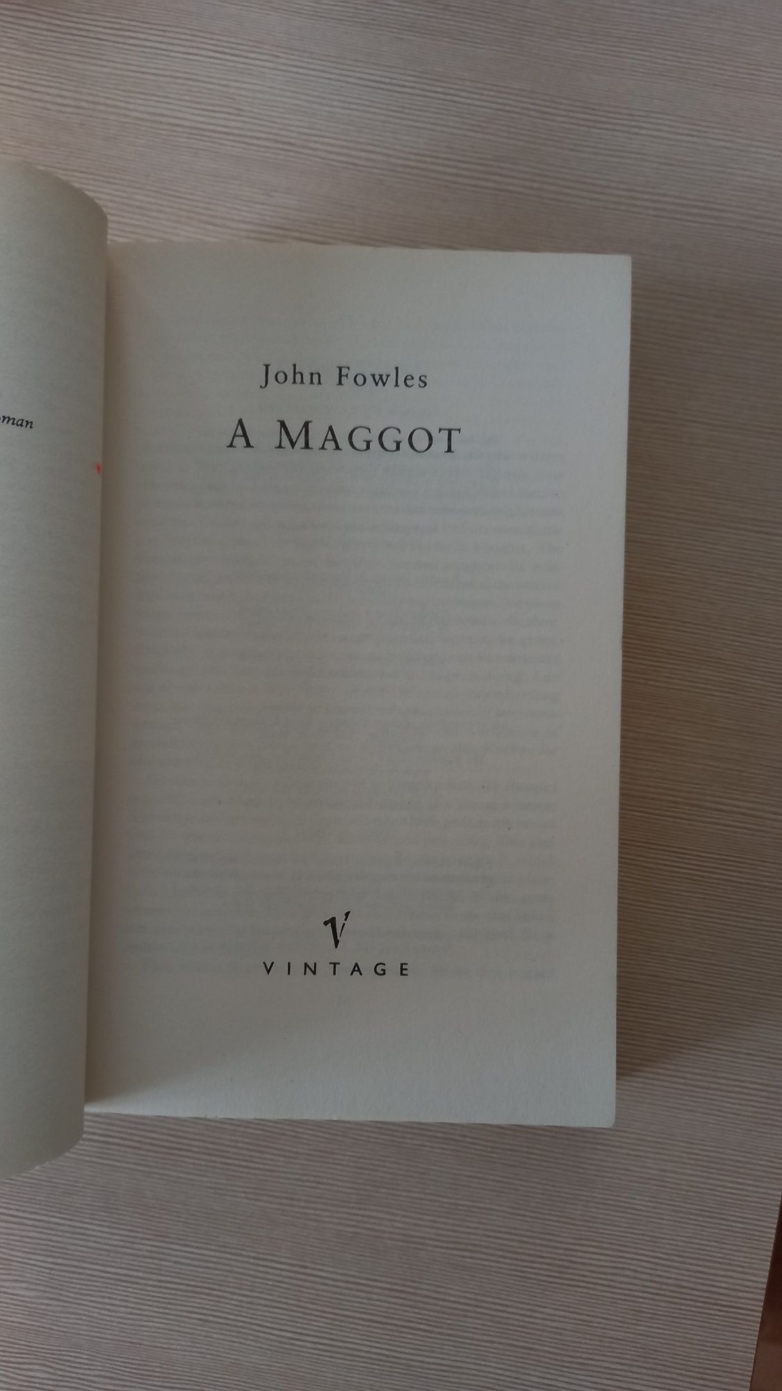 John Fowles (Джон Фаулз)   A Maggot.