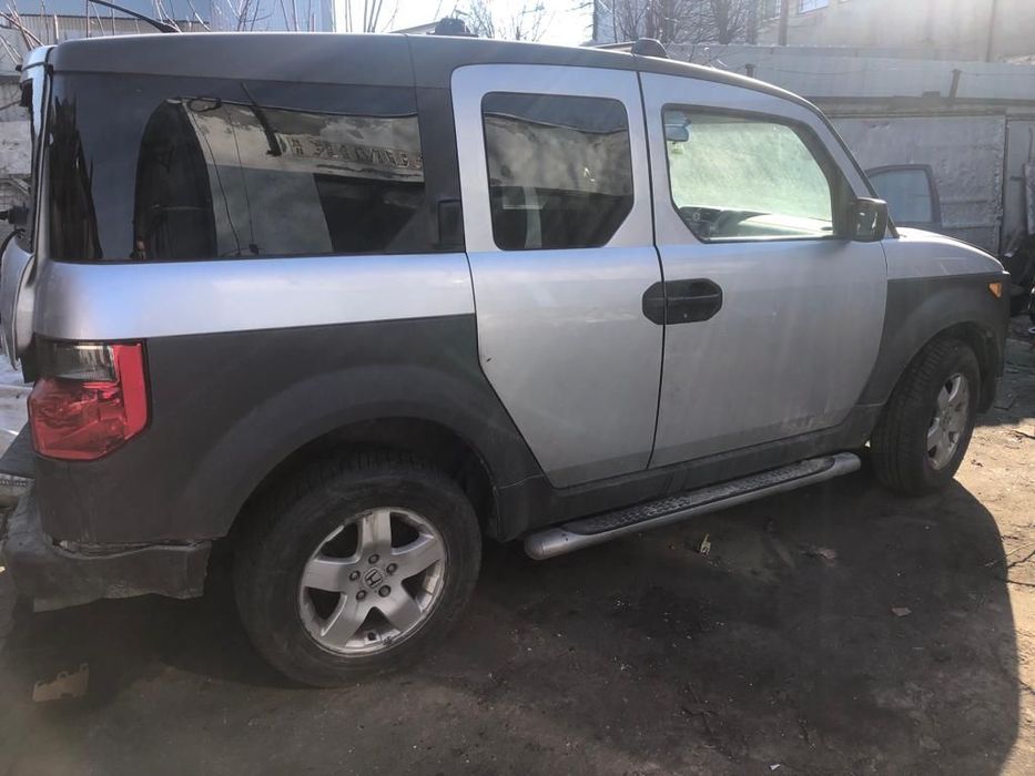 Honda Element 2003 R 2.4 117 KW NA CZĘŚCI