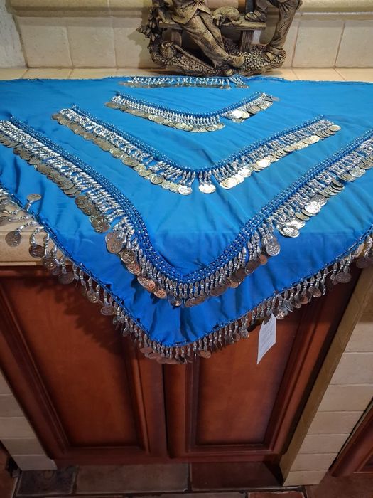 Nowa chusta do tańca brzucha z metalowymi ozdobami