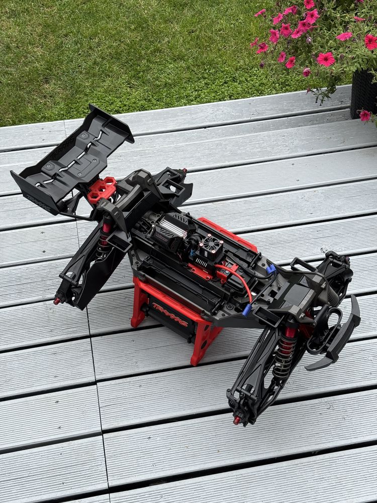 Model RC Traxxas XRT 8S 1:6