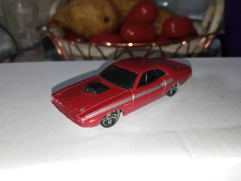Dodge challenger hot wheels