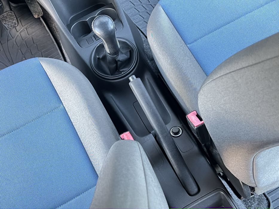 Skoda fabia 2 гарний стан