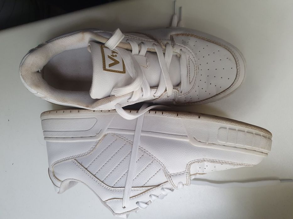 Vty skórzane buty sportowe 39