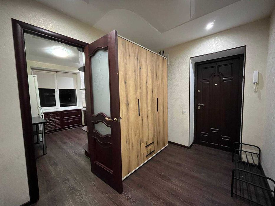 Оренда 3к квартири Космонавтів/ Олімп