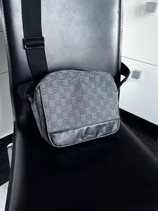 Jordan Monogram Messenger Bag сумка через плече оригінал плечо оригина