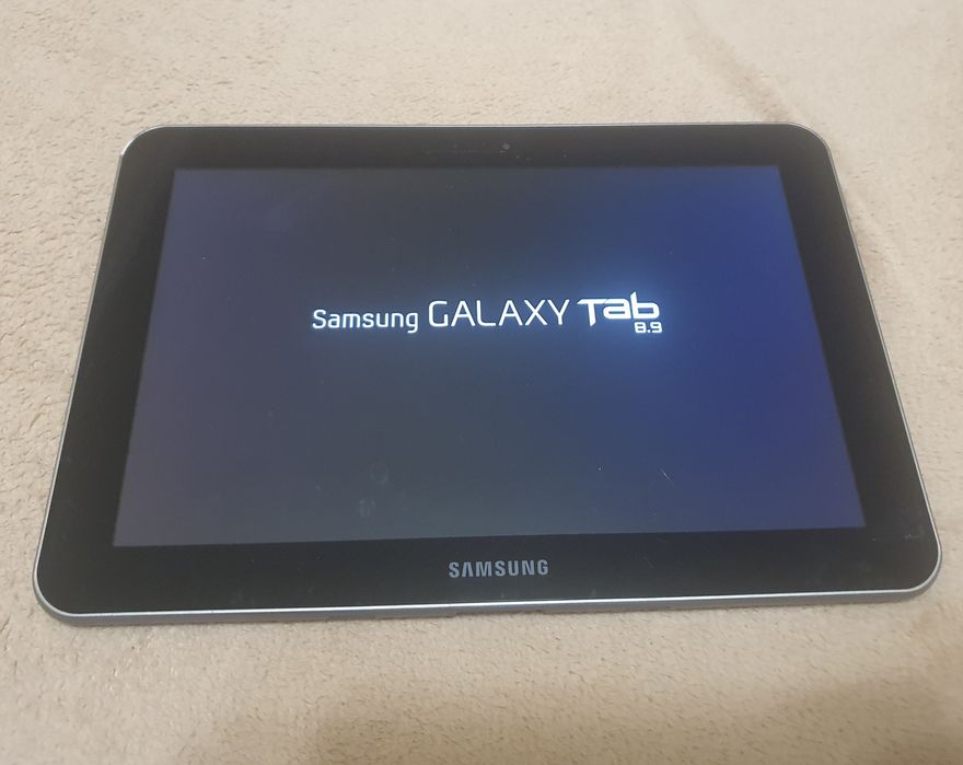 Планшет Samsung Galaxy Tab 8.9