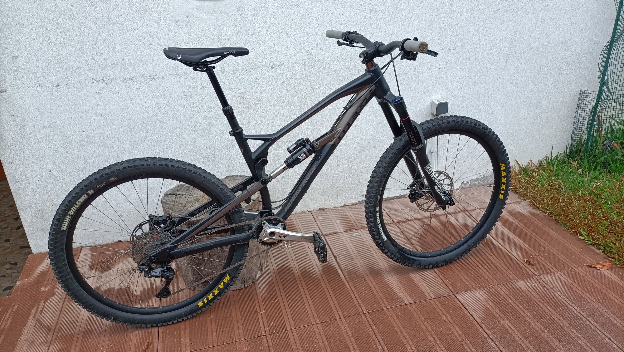 Bicicleta BTT Nukeproof Mega 27,5