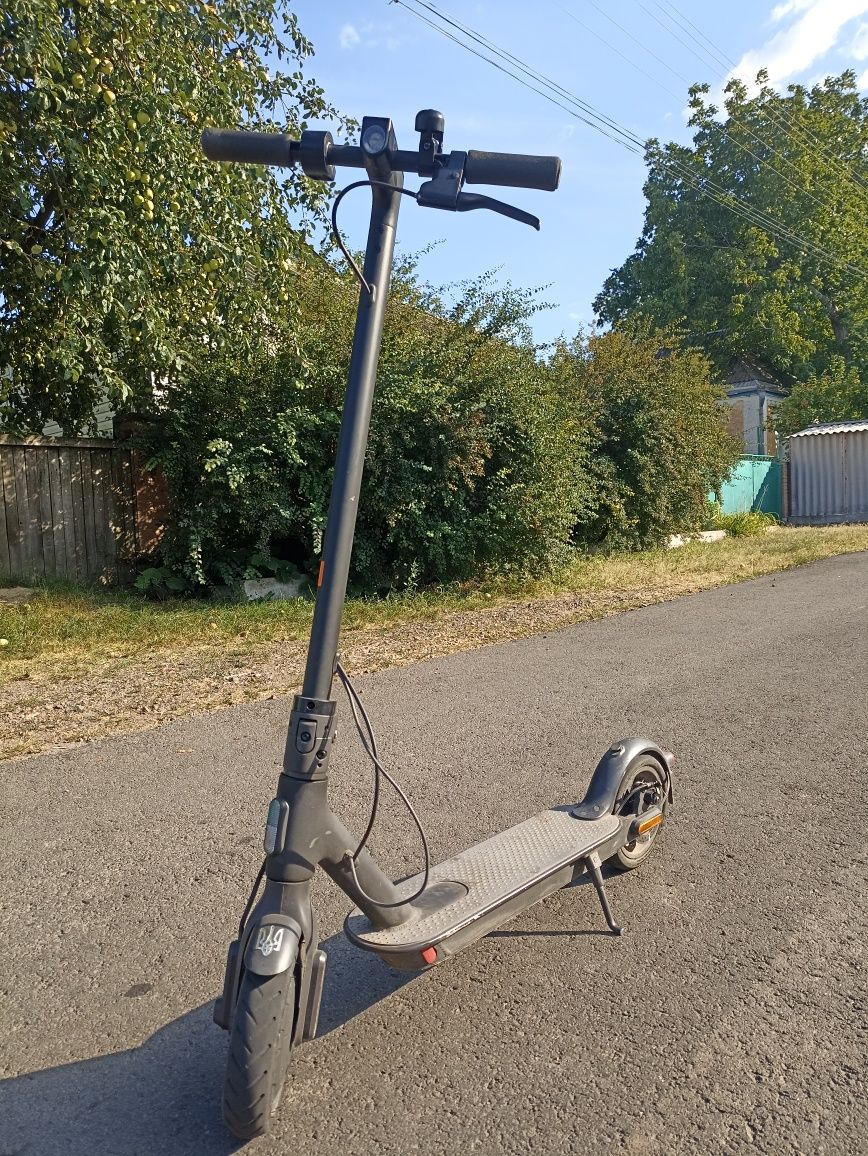 Mi electric scooter 1s