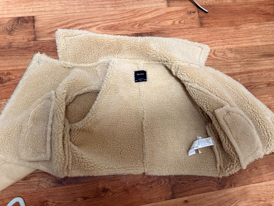 Дубленка весна-осінь Bershka