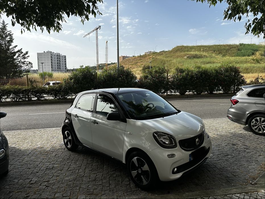 Smart EQ Forfour
